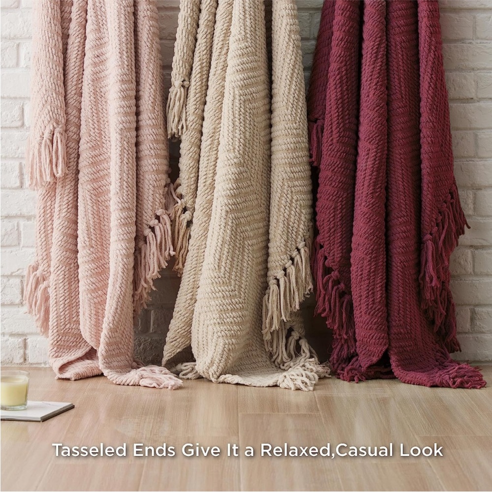 West Elm Chevron Fringe Pattern Burgundy Red Cozy Knit Blanket Fall/Winter Gift - Picture 5 of 14